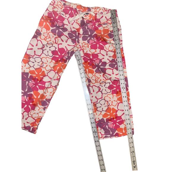 OP OCEAN PACIFIC. BRIGHT COLORS. FLOWERS. CAPRIS. BEACHWEAR. SURF. SKATE. Size 9 - Picture 5 of 10